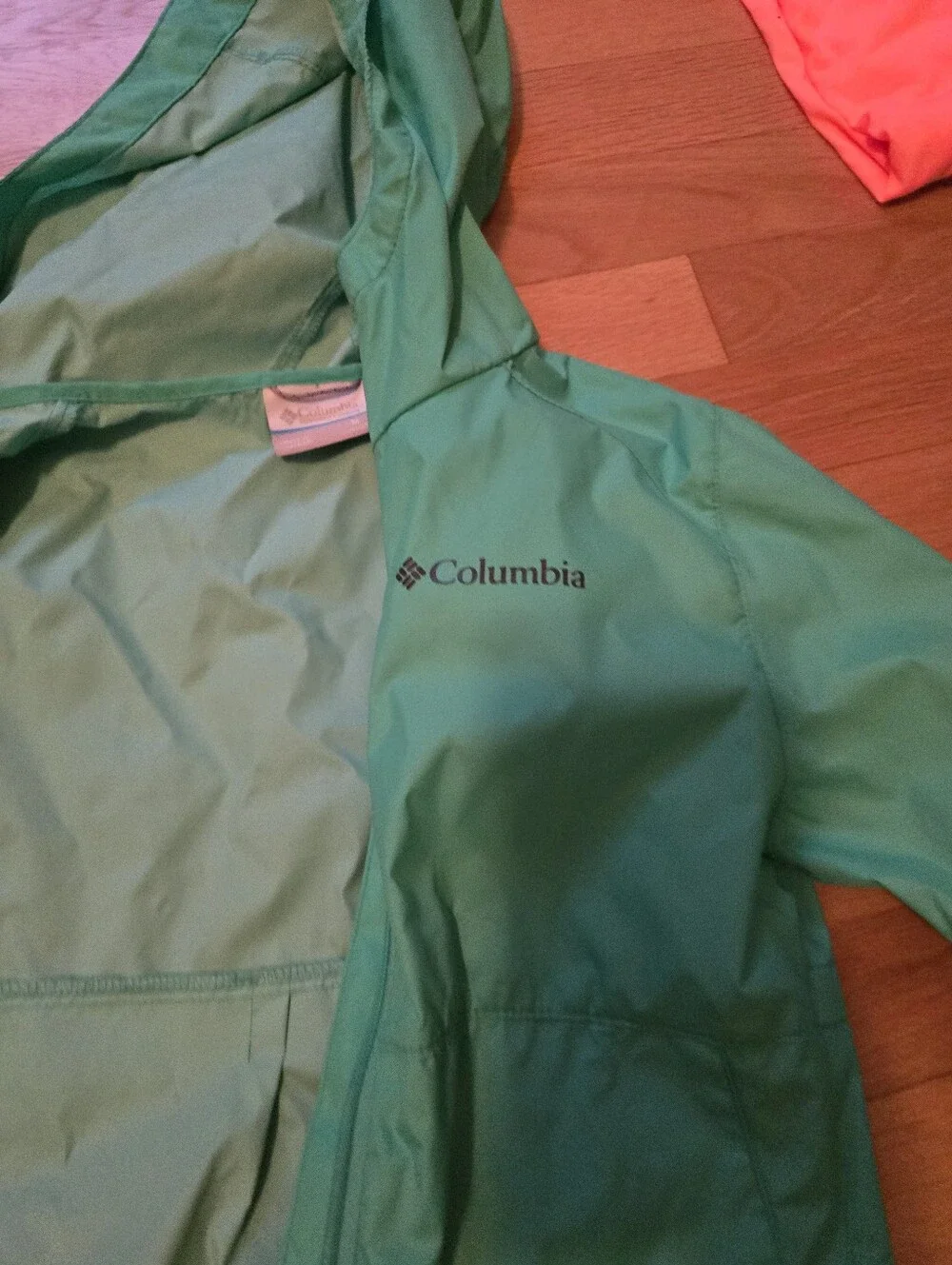 Columbia Lightweight Hooded Windbreaker Sz M